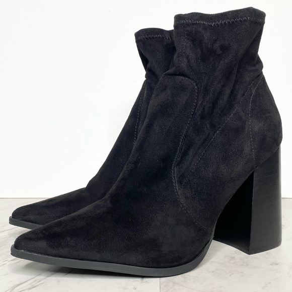 Steve Madden Touchdown Black Faux Suede Bootie 10M - Picture 1 of 13